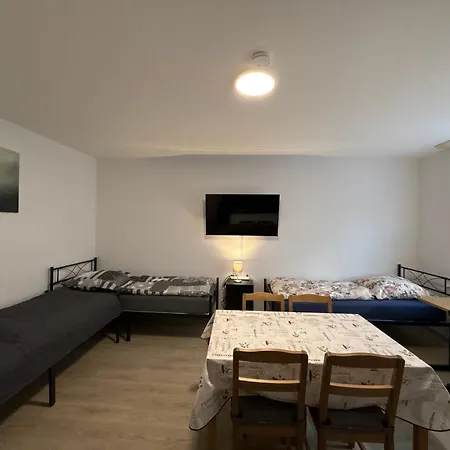 The Centre Collection - 4 For Up To 39 Guests Καρλσρούη